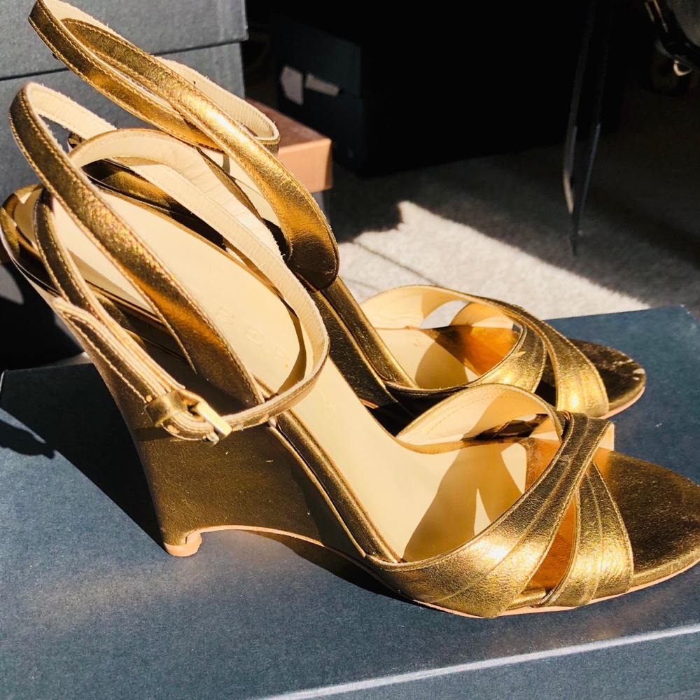 💯Authentic Burberry wedge sandals